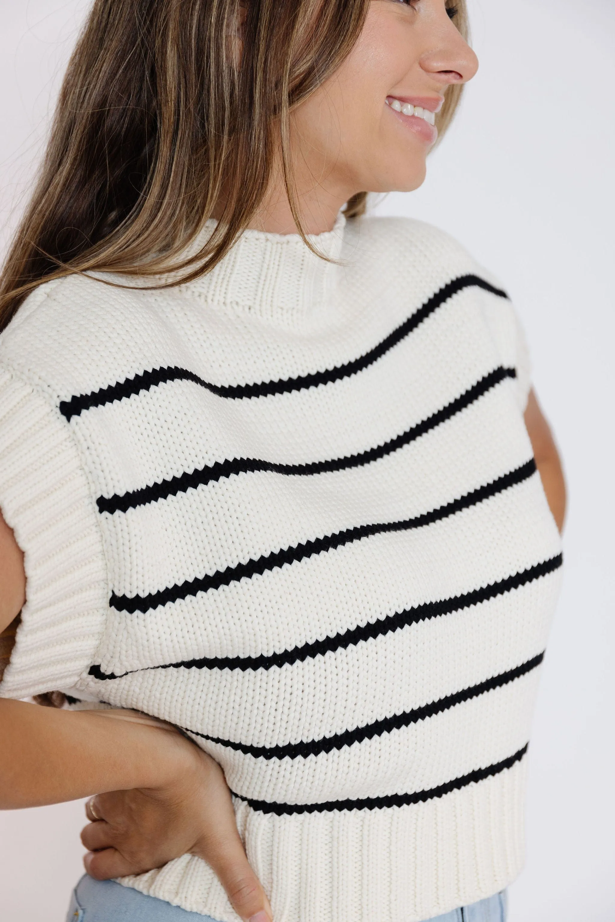 Gem Sweater Vest in Beige/Black